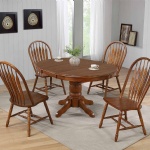 Pedestal Table w/ Butterfly Leaf